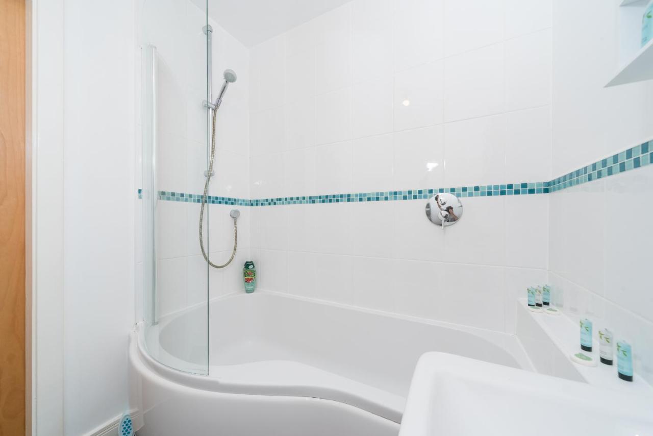 City Centre Posh Parlour Gated Parking 1Bed Wifi 킹스턴어폰헐 외부 사진