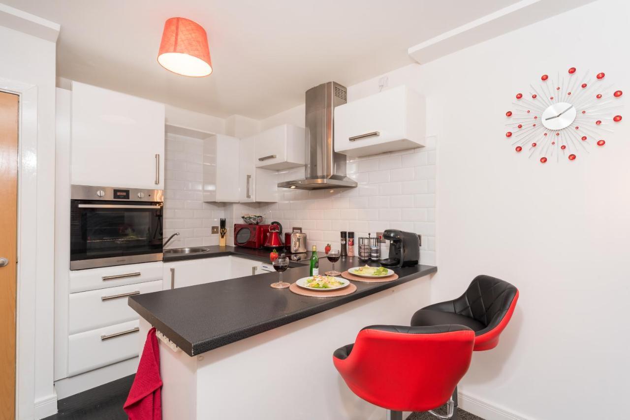 City Centre Posh Parlour Gated Parking 1Bed Wifi 킹스턴어폰헐 외부 사진