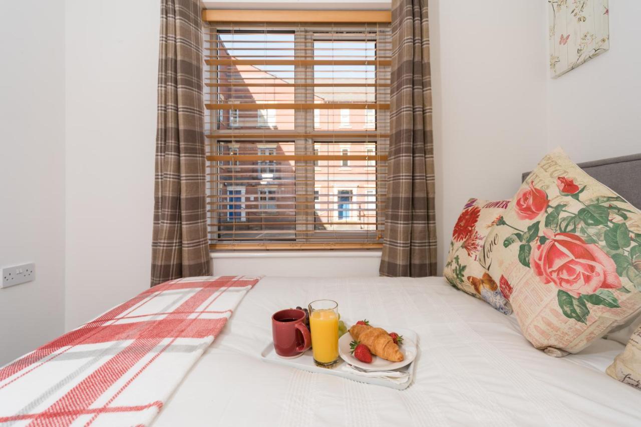 City Centre Posh Parlour Gated Parking 1Bed Wifi 킹스턴어폰헐 외부 사진